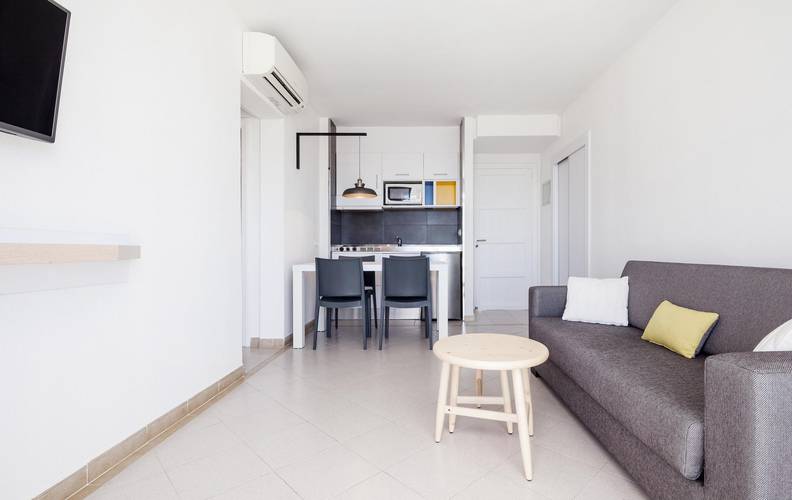 Apartment 2 bedrooms Hotel ILUNION Menorca Cala Galdana