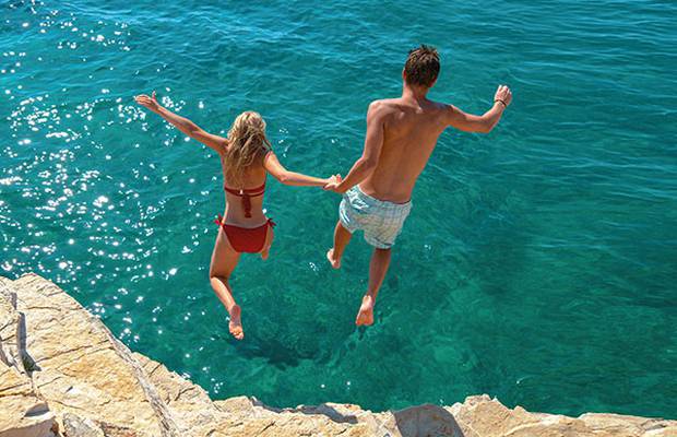 Enjoy your best summer holiday yet! Hotel ILUNION Menorca Cala Galdana